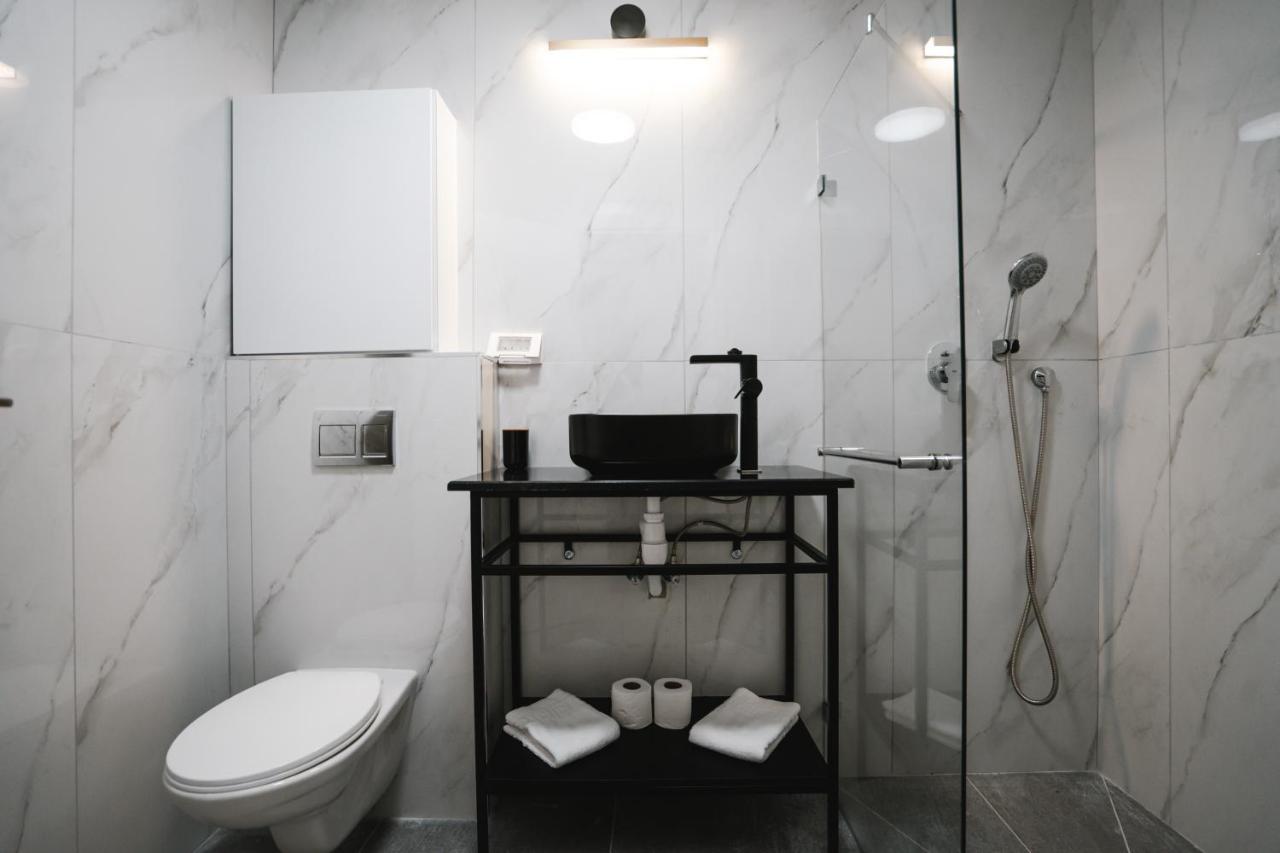 Unique Hotel Ashdod Esterno foto